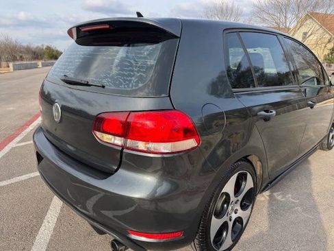 Used 2011 Volkswagen Golf 4-Door image 10