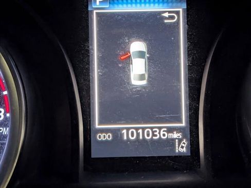 Used 2018 Toyota Camry SE image 9