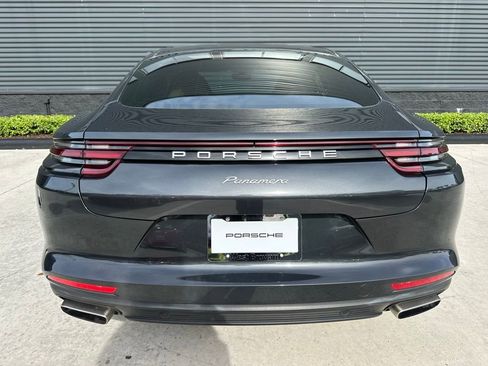 Used 2018 Porsche Panamera image 12
