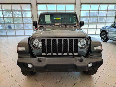 Used 2021 Jeep Wrangler Sport AWD/4WD image 8