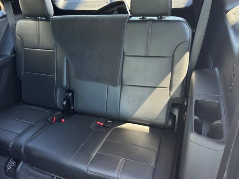 Used 2022 Chevrolet Traverse RS w/ LPO, Cargo Package AWD/4WD image 15