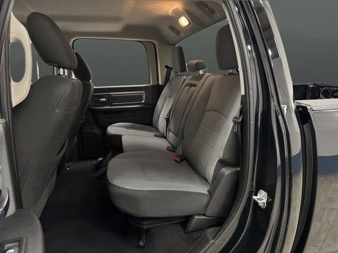 Used 2022 RAM 1500 Classic SLT image 26