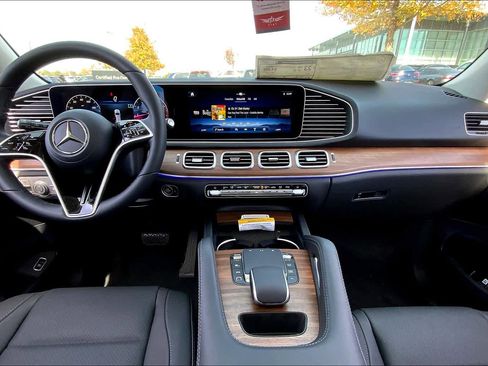 Certified 2025 Mercedes-Benz GLE 350 4MATIC image 7