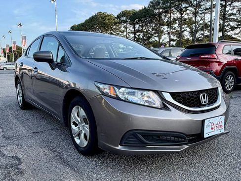 Used 2014 Honda Civic LX image 2