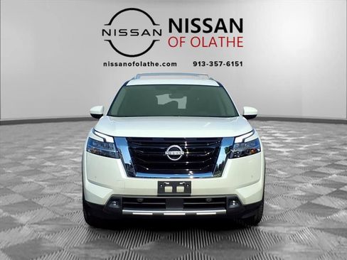 Used 2022 Nissan Pathfinder SL image 32