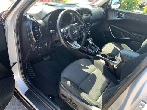 Used 2020 Kia Soul EX FWD image 20