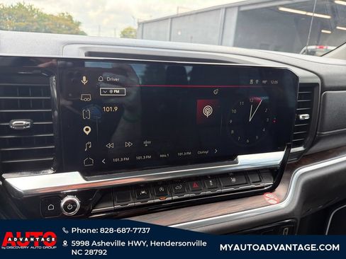 Used 2025 GMC Sierra 1500 SLT AWD/4WD image 15