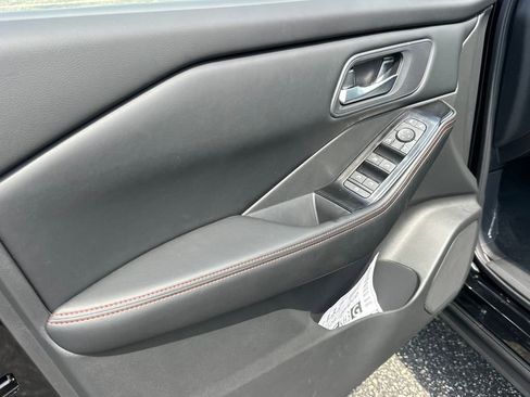 New 2026 Nissan Rogue SV image 10