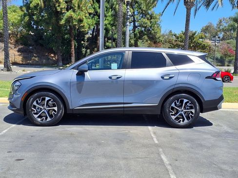 Certified 2023 Kia Sportage EX FWD image 3