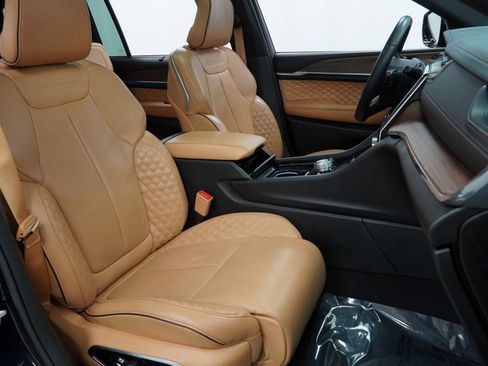 Certified 2024 Jeep Grand Cherokee L Summit w/ High Altitude Package image 50