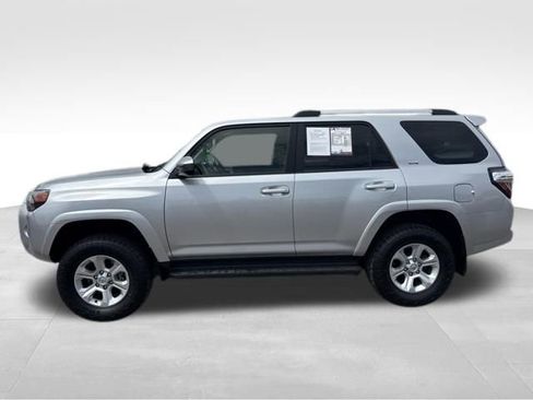 Used 2024 Toyota 4Runner SR5 AWD/4WD image 2