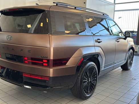 Used 2024 Hyundai Santa Fe Calligraphy image 2