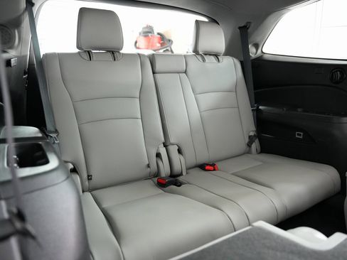 Used 2017 Honda Pilot Elite image 40