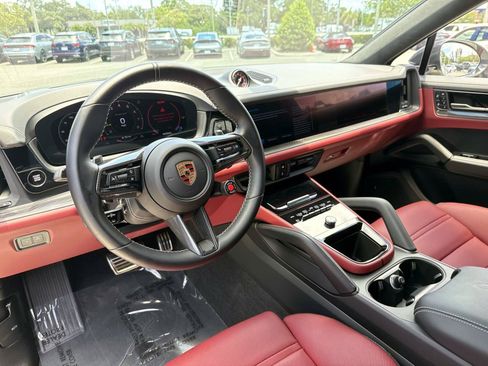 Used 2024 Porsche Cayenne Turbo GT AWD/4WD image 16