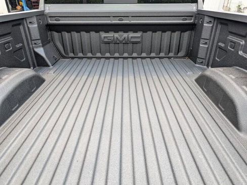 New 2026 GMC Sierra 3500 SLE w/ SLE Value Package image 8