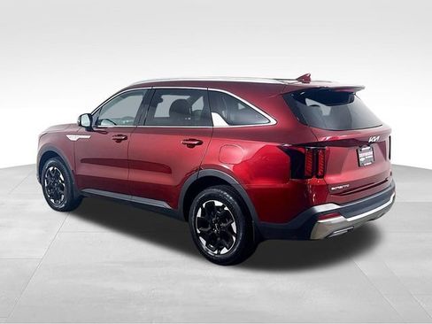 Used 2024 Kia Sorento S AWD/4WD image 10