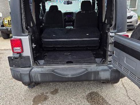 Used 2016 Jeep Wrangler Sport w/ Quick Order Package 24S AWD/4WD image 10