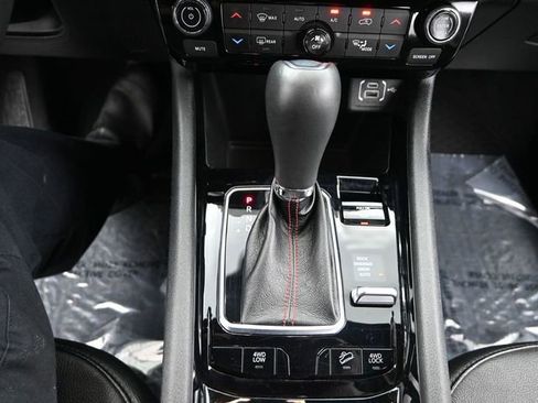 Used 2024 Jeep Compass Trailhawk image 16