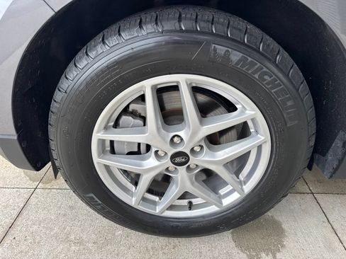 Certified 2024 Ford Edge SEL w/ Convenience Package AWD/4WD image 18