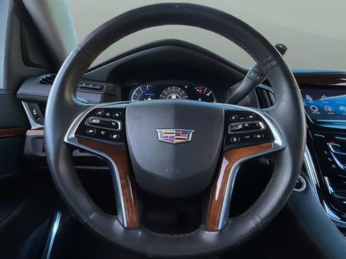 Used 2017 Cadillac Escalade Luxury image 31
