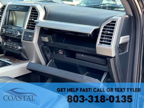 Used 2017 Ford F250 Lariat w/ Chrome Package image 30