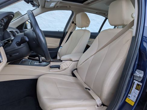 Used 2018 BMW 320i Sedan image 13