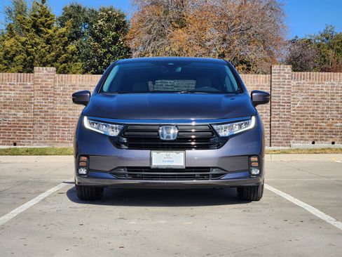 Certified 2024 Honda Odyssey EX-L image 2