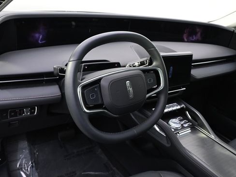 New 2026 Lincoln Nautilus Reserve image 11