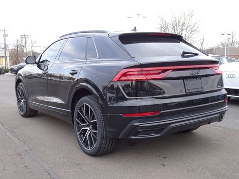 Used 2023 Audi Q8 Premium Plus w/ Premium Plus Package image 3