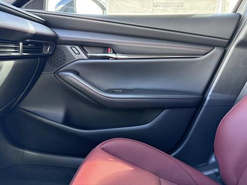 New 2026 MAZDA MAZDA3 Carbon image 29