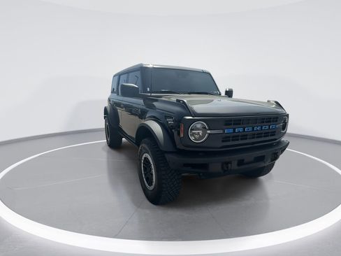 Used 2024 Ford Bronco Black Diamond w/ Sasquatch Package AWD/4WD image 3