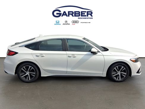 Used 2023 Honda Civic LX image 9