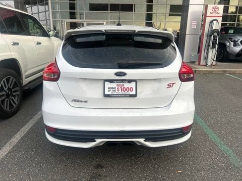 Used 2016 Ford Focus ST w/ Equipment Group 402A FWD image 5