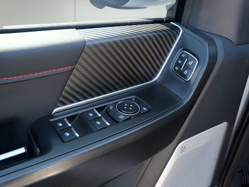 Used 2025 Ford F150 Raptor AWD/4WD image 16