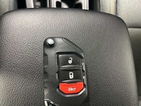 New 2026 Jeep Gladiator Sport AWD/4WD image 17