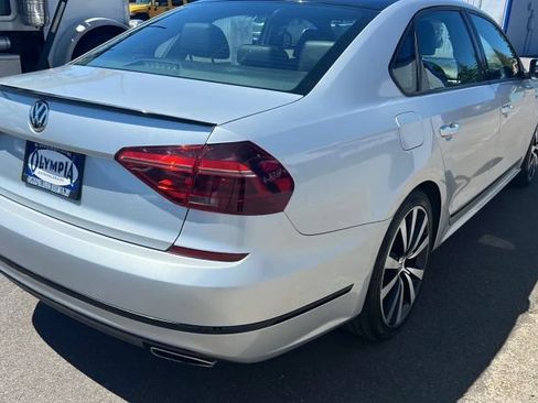 Used 2018 Volkswagen Passat 3.6 FWD image 8