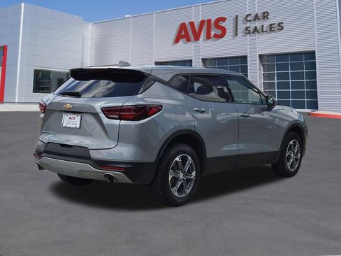 Used 2025 Chevrolet Blazer LT AWD/4WD image 6