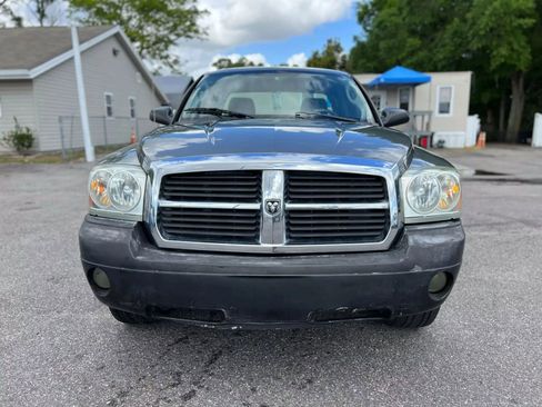 Used 2006 Dodge Dakota SLT image 2