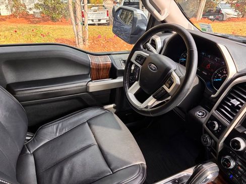 Used 2018 Ford F150 Lariat w/ Equipment Group 502A Luxury image 23