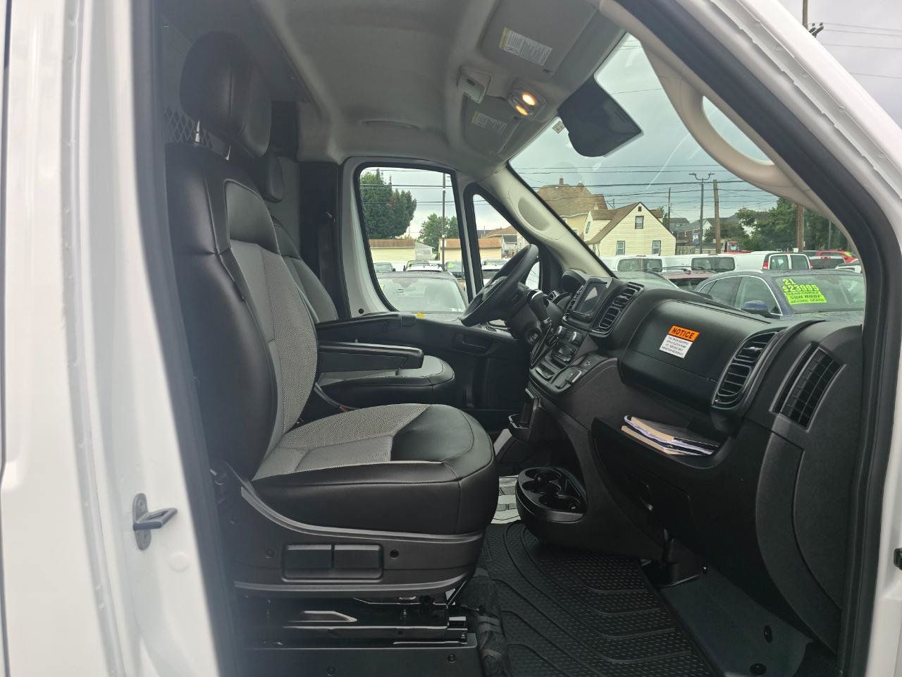 Used 2023 RAM ProMaster 3500 FWD image 13