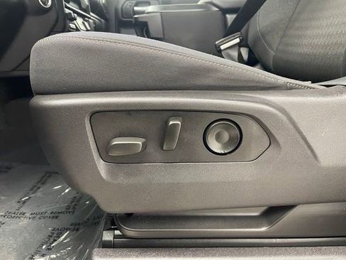 Certified 2024 Chevrolet Silverado 1500 Custom image 9