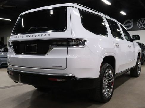 Used 2023 Jeep Grand Wagoneer Series II w/ Premium Group II image 5