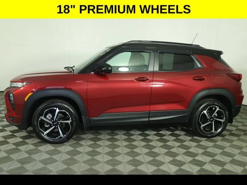 Used 2023 Chevrolet TrailBlazer RS w/ Technology Package AWD/4WD image 6
