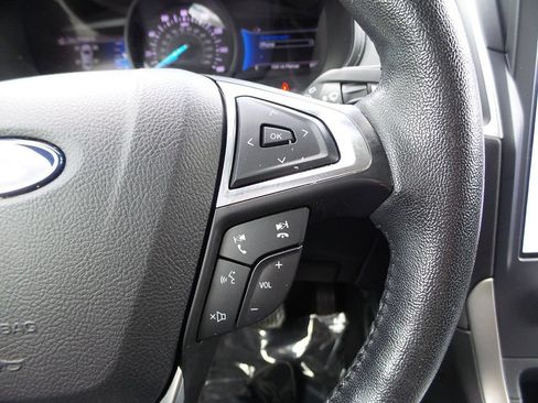 Used 2022 Ford Edge SEL w/ Sport Appearance Package AWD/4WD image 37