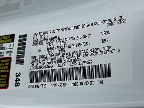 Used 2025 Toyota Tacoma SR5 image 31