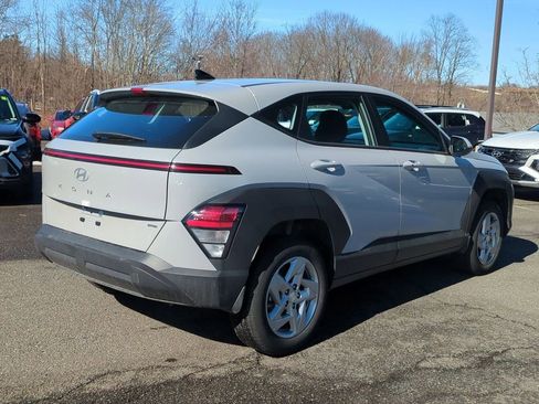 Certified 2026 Hyundai Kona SE image 3