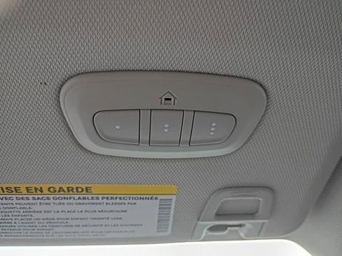 Used 2023 Jeep Grand Cherokee Limited w/ Black Appearance Package AWD/4WD image 29