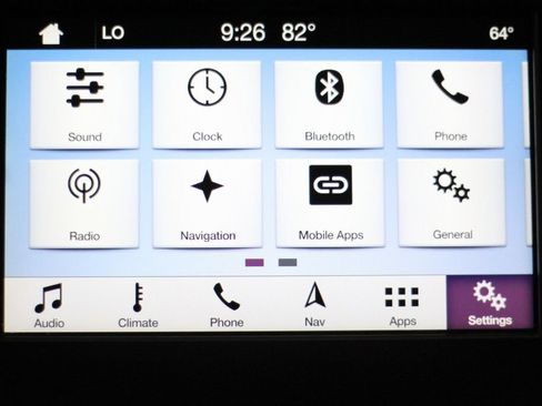 Used 2018 Ford Fusion SE w/ Equipment Group 602A FWD image 22