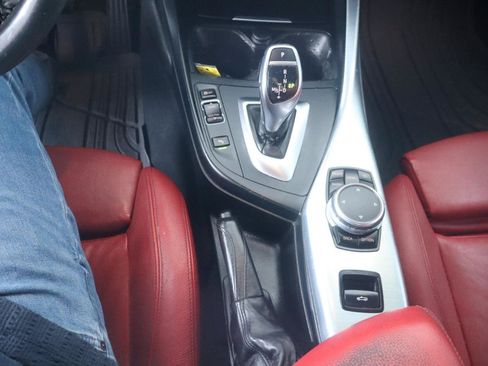 Used 2016 BMW M235i Convertible RWD image 26