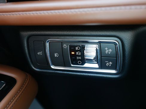 Used 2022 Lincoln Aviator Reserve w/ Equipment Group 201A image 26